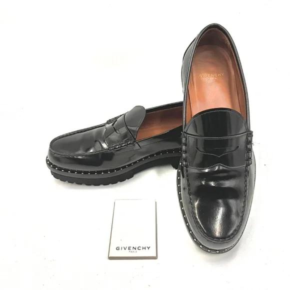 GIVENCHY Wedge Nailhead Loafers Men display picture 1